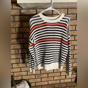 Striped lush sweater‎